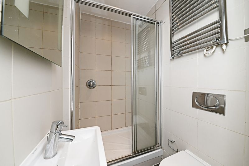 Property photo 3 of 4 Bathroom