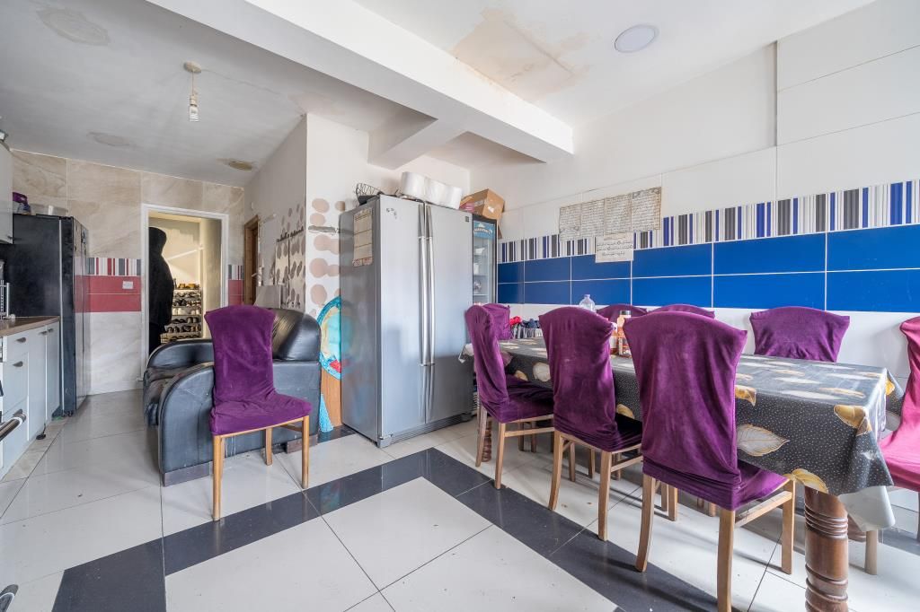 Property photo 3 of 20 Dining Area