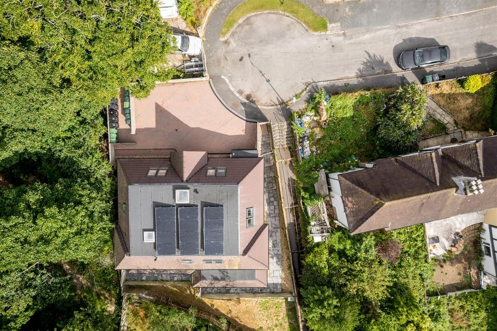 Property photo 3 of 20 Beechgrove-11.Jpg