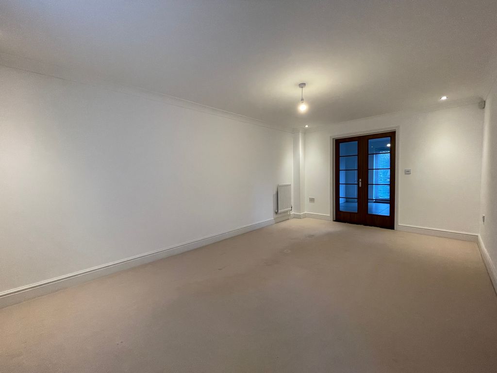 Property photo 3 of 13 Living Room