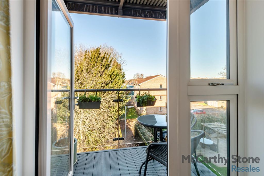 Property photo 1 of 11 8634673-Interior06.Jpg