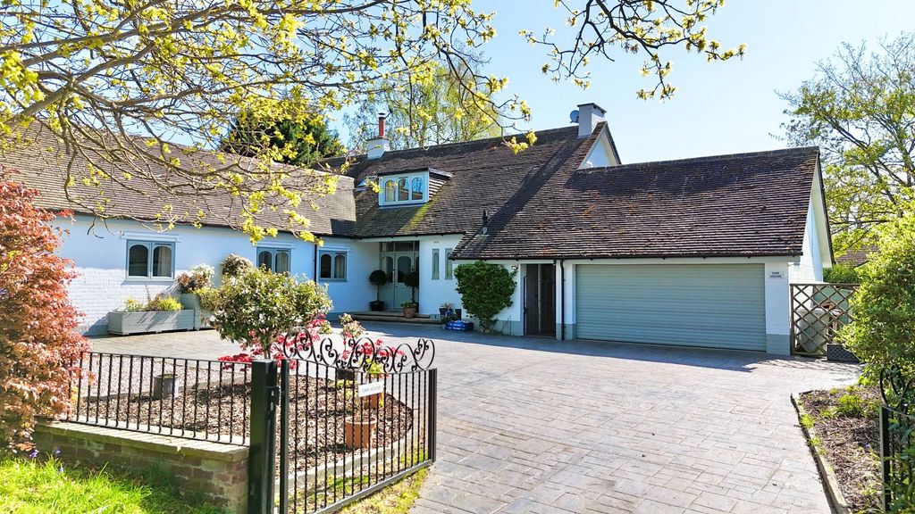 Property photo 1 of 32