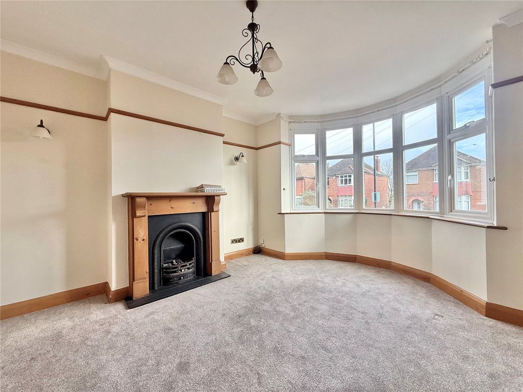 Property photo 2 of 13 Picture No. 11