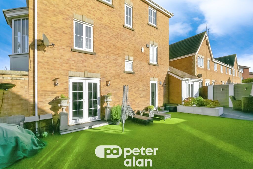 Property photo 2 of 26