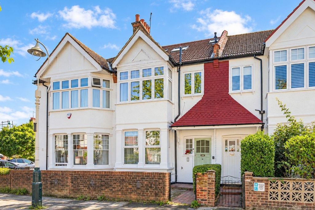 Property photo 1 of 11