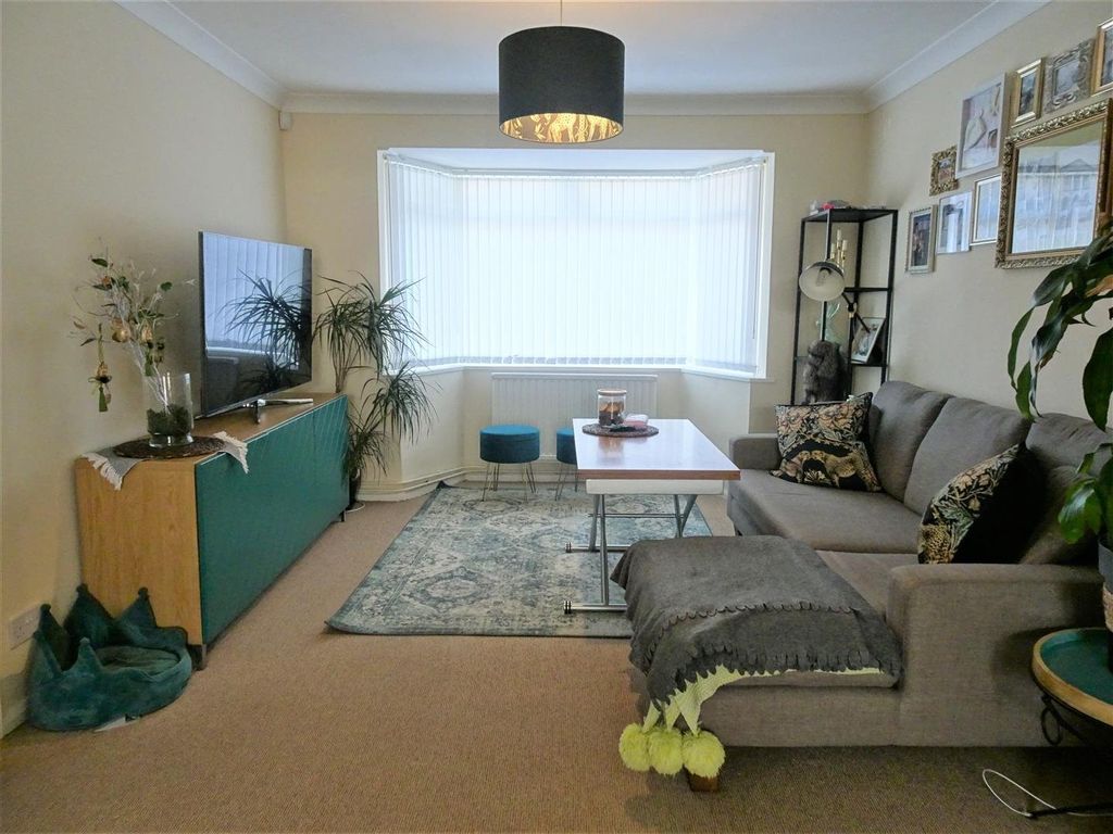Property photo 2 of 11 Picture No. 08