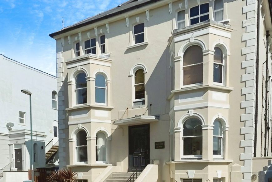 Property photo 1 of 8