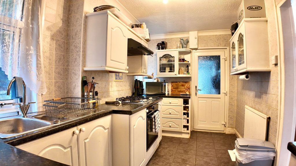 Additional image 4 of 3 bed semi-detached house for saleThe Avenue, Wyllie NP12