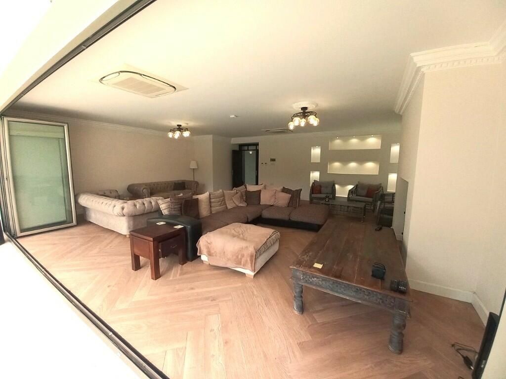 Property photo 1 of 42