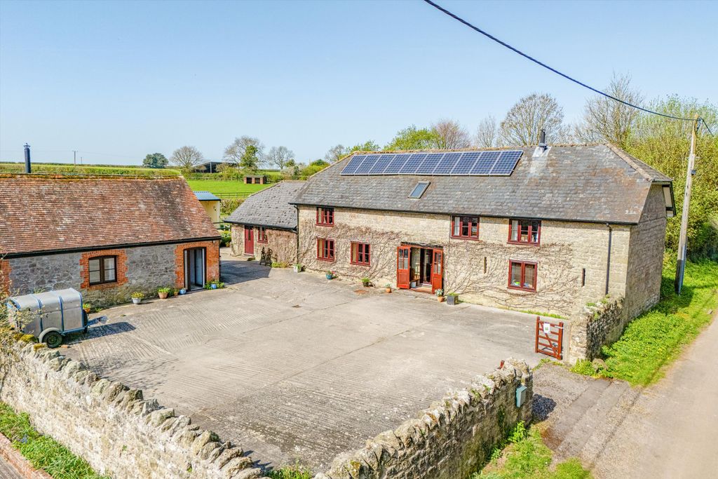 Property photo 1 of 26 Image