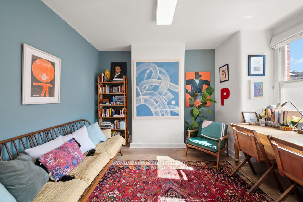 Property photo 3 of 11 Photo 3