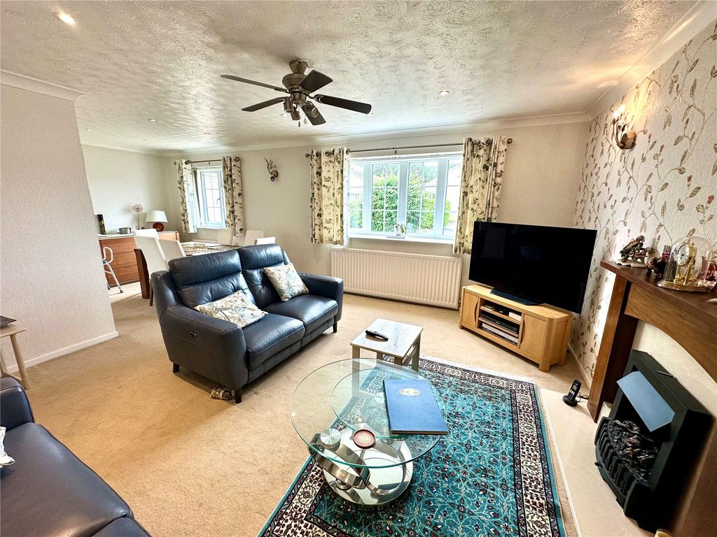 Property photo 3 of 10 Picture No. 07