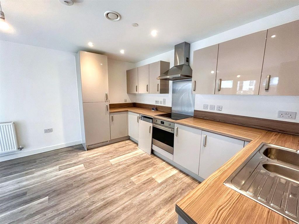 Property photo 3 of 8 55159Ed8E1B44B0B8Bceb66A4870A4c6.Jpg