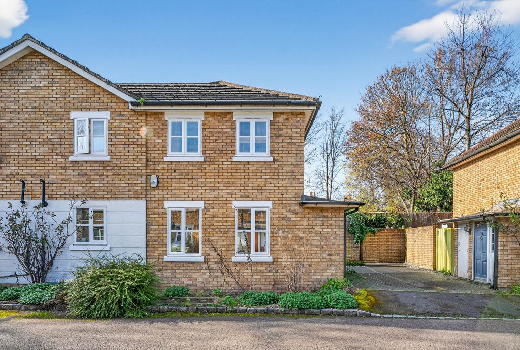 Property photo 1 of 23