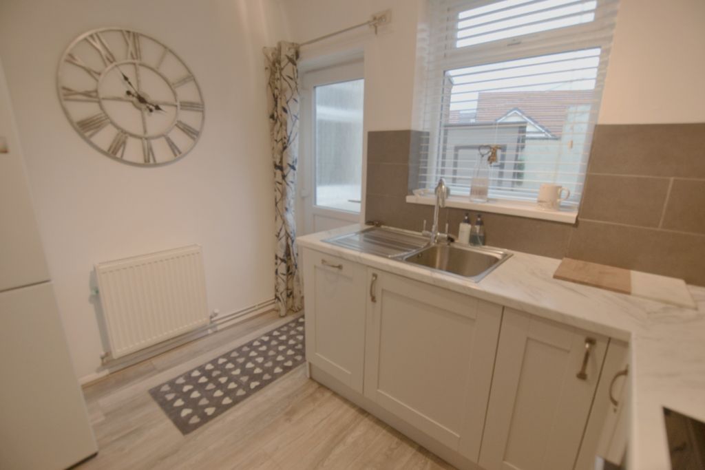 Property photo 3 of 31