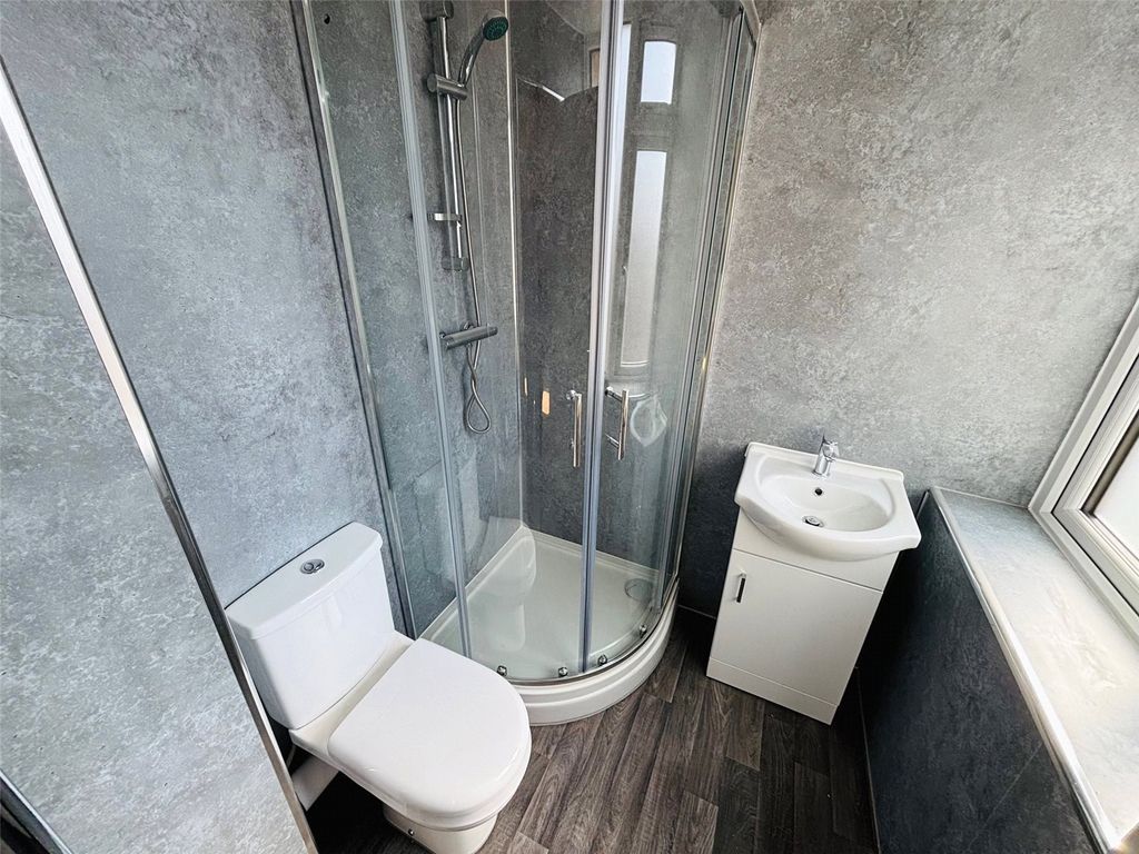 Property photo 3 of 4 Shower Room