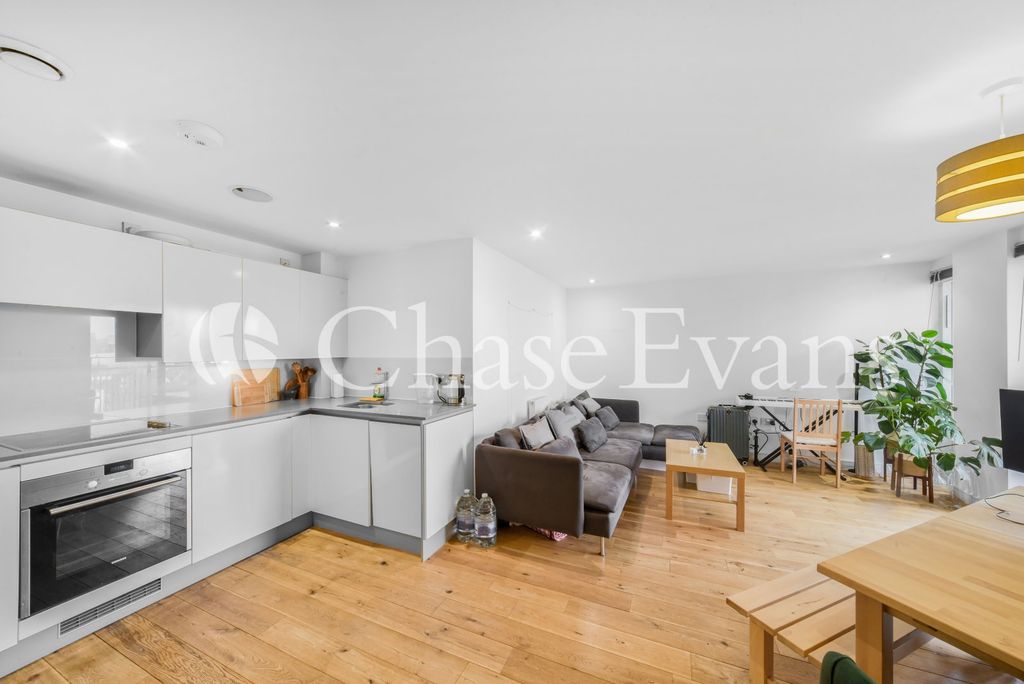 Property photo 3 of 15 Kitchen