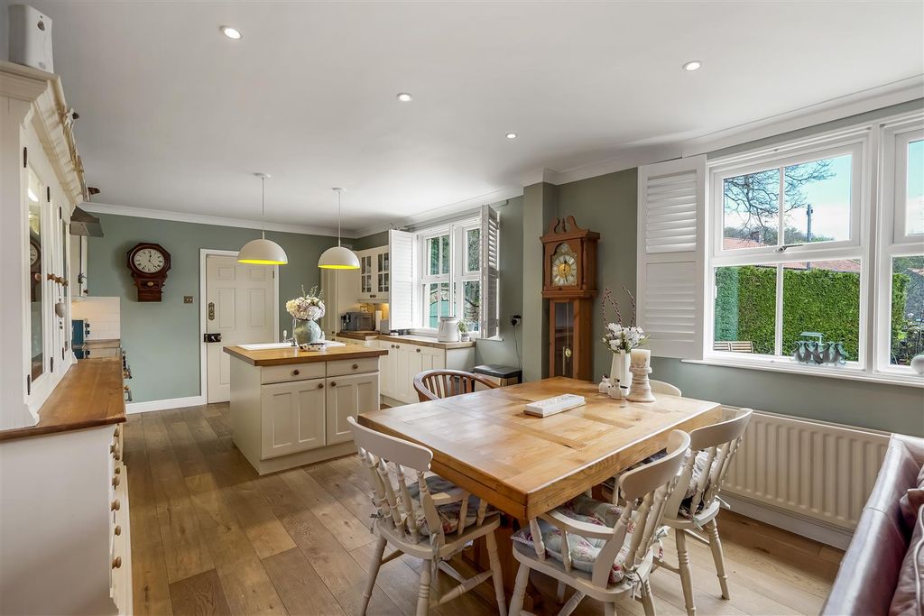 Property photo 3 of 42 Dsc05110.Jpg