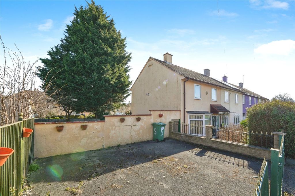 Property photo 1 of 11 Picture No. 15