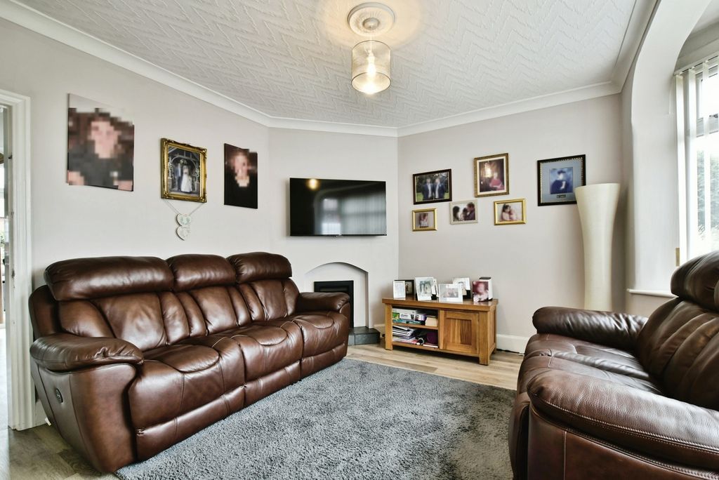 Property photo 2 of 14 Pbox-Img.Jpg