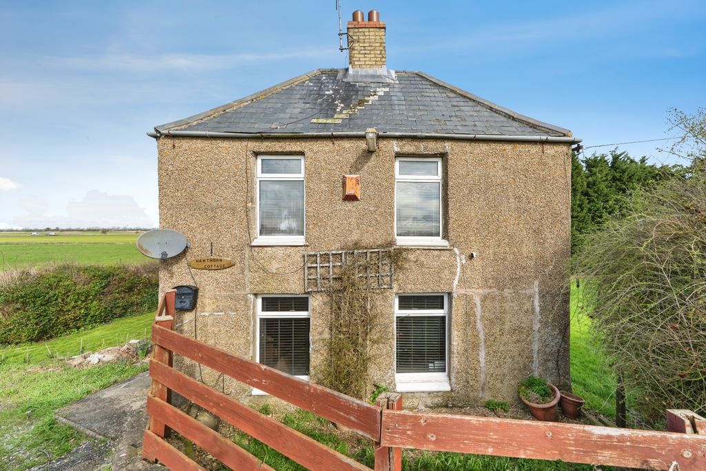 Property photo 1 of 20 Front View