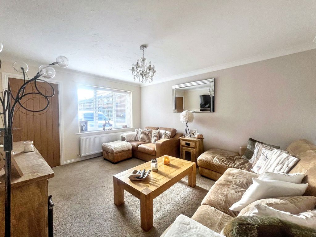 Property photo 3 of 14