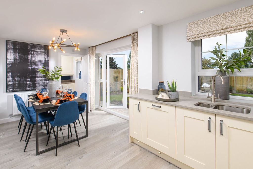 Property photo 1 of 9 Kitchen Diner In The Windermere 4 Bedroom Home