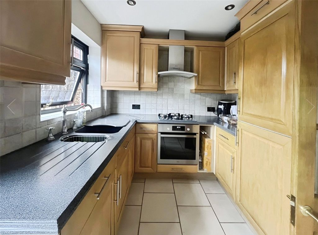 Property photo 2 of 8 Picture No. 06