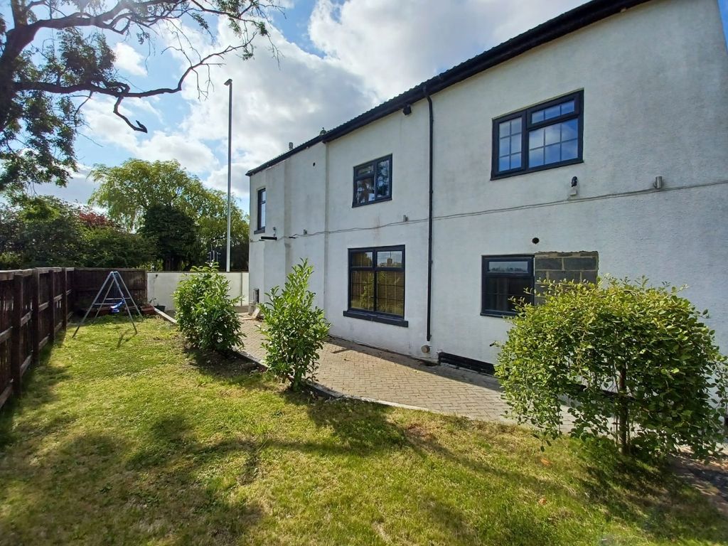 Property photo 2 of 25 Picture No. 03