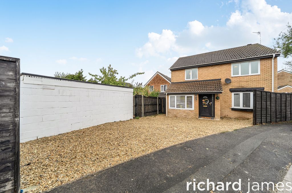 Property photo 1 of 21 1d13Ad0241c24355A3319E2c8d634074