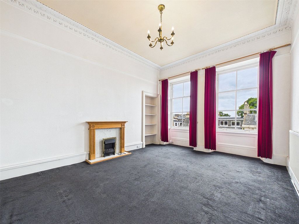 Property photo 3 of 32 Picture No. 25