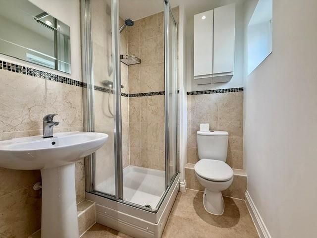 Property photo 3 of 9 Ensuite.Jpg