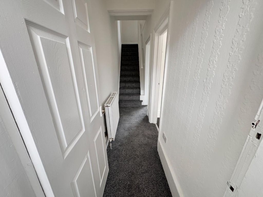 Property photo 2 of 22 Hall &amp; Stairs