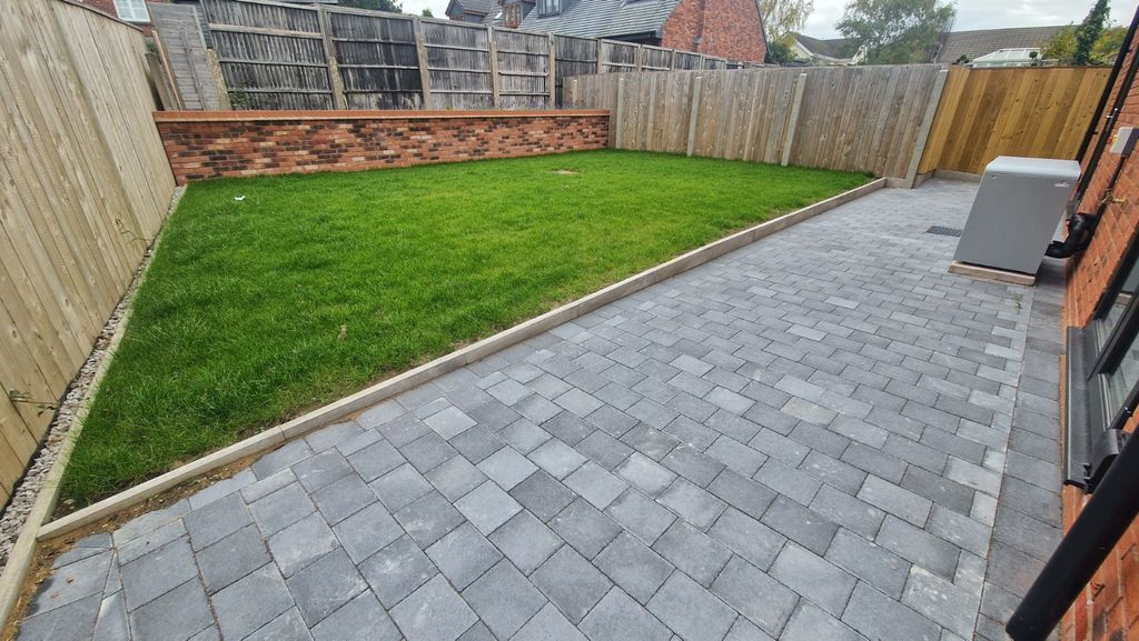 Property photo 3 of 3 Picture No. 03