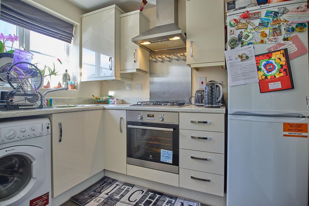 Property photo 2 of 10