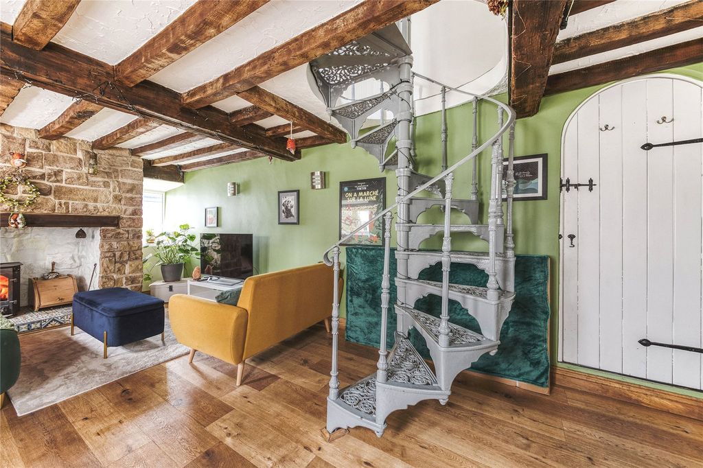 Property photo 3 of 37 Picture No. 34