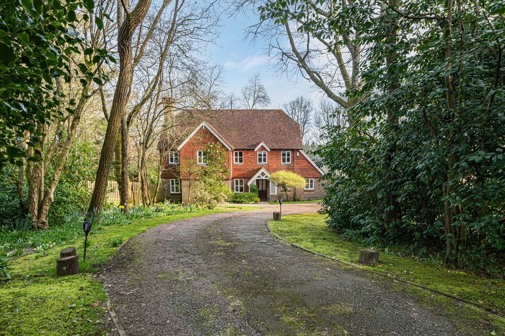 Property photo 1 of 39