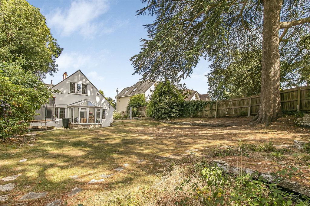 Property photo 1 of 24 Compton Avenue