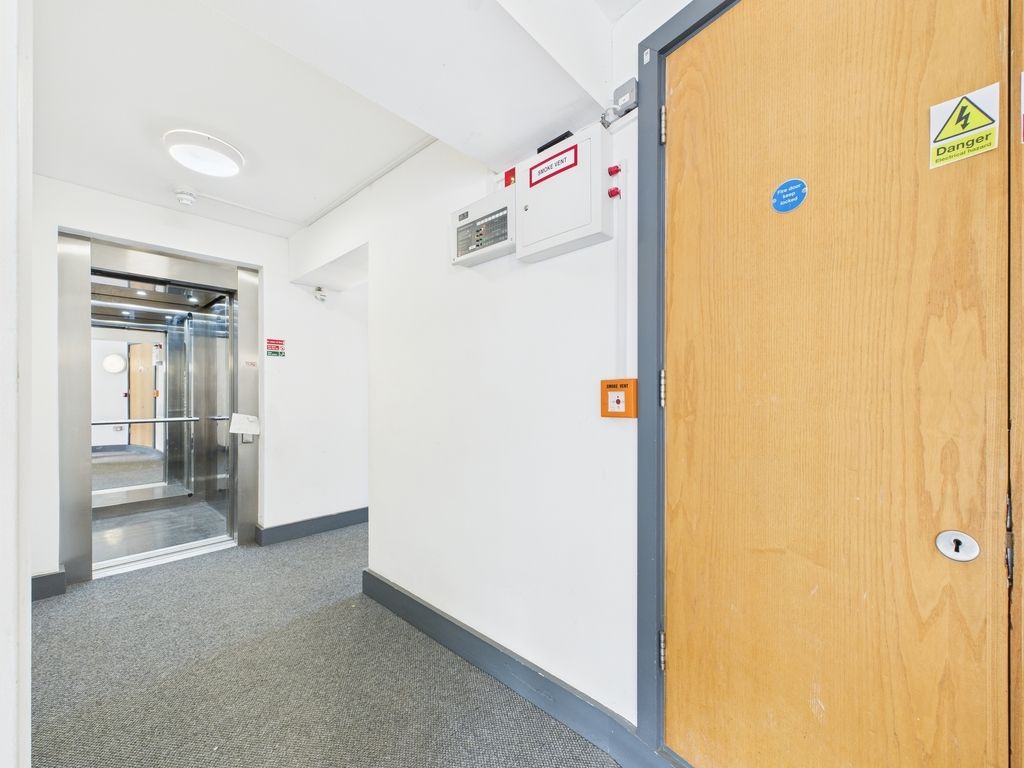 Property photo 3 of 18 Lift Serving All Floors