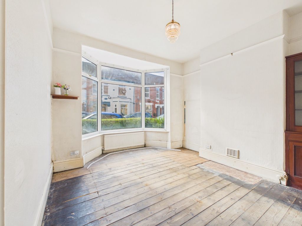 Property photo 2 of 17 5424563