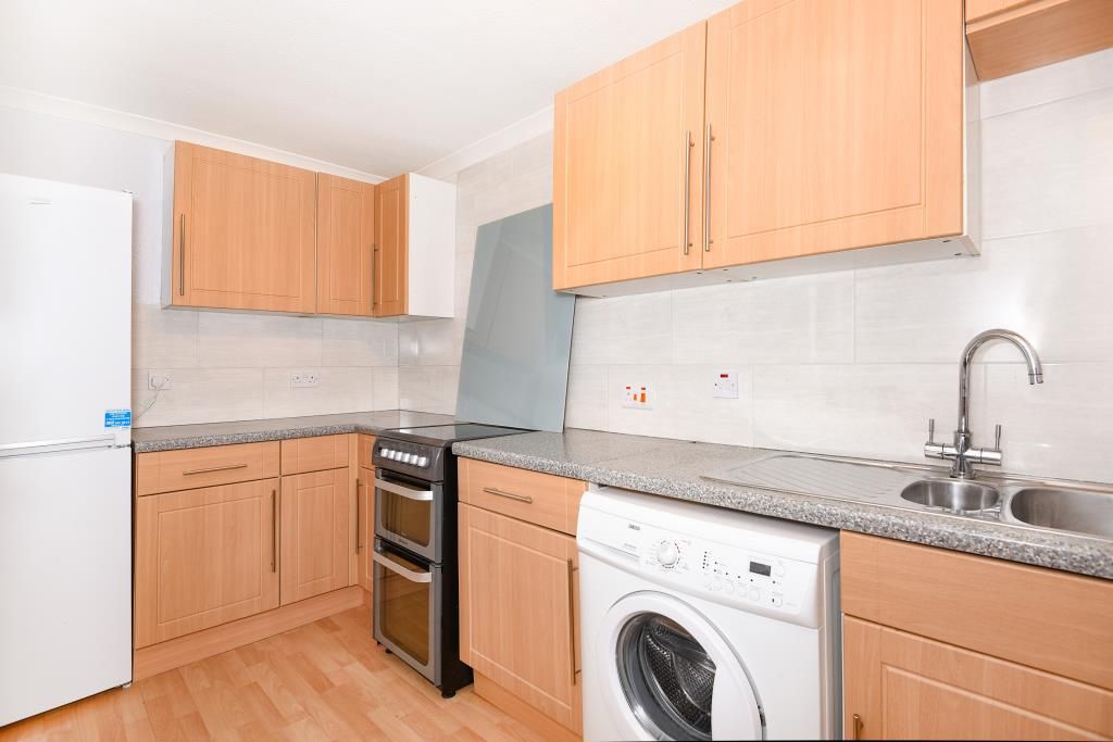 Property photo 2 of 10 Kitchen