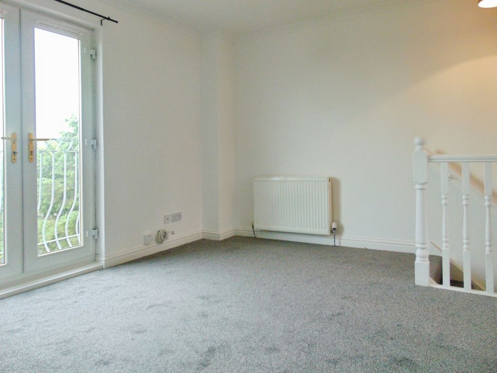 Property photo 2 of 8 4Bea70Bf-129