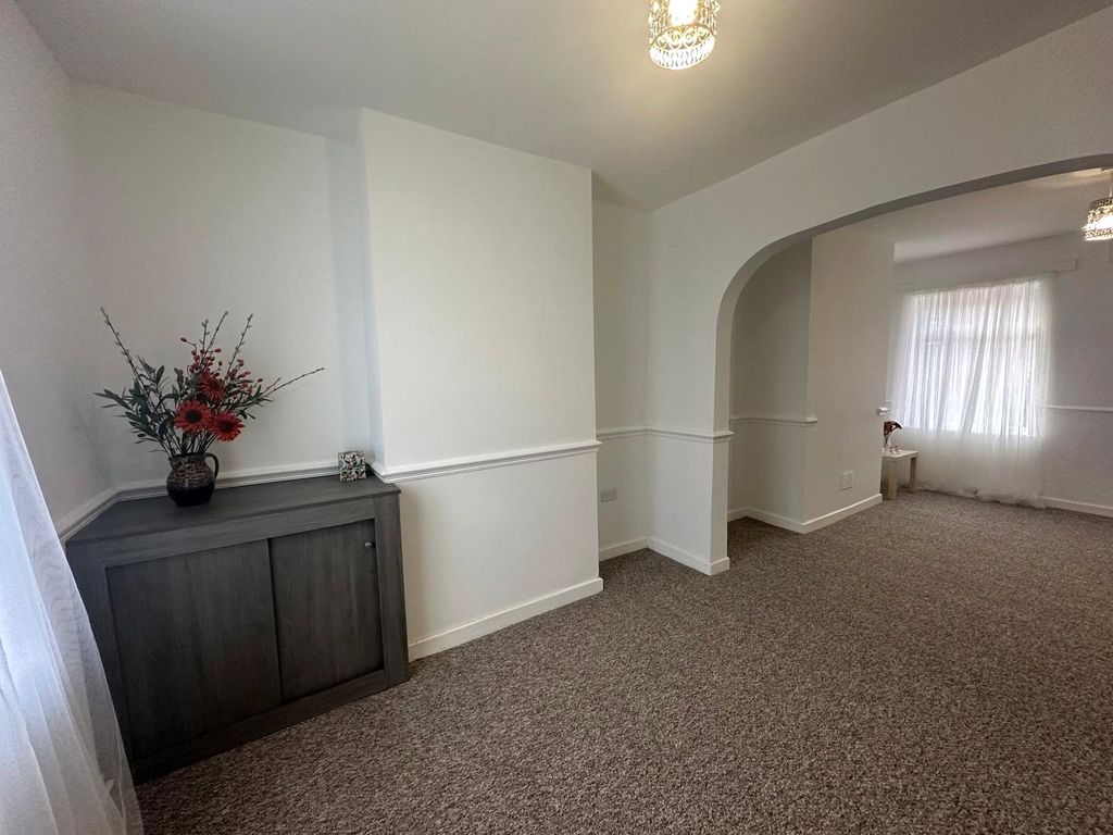 Property photo 2 of 14 Picture No. 07