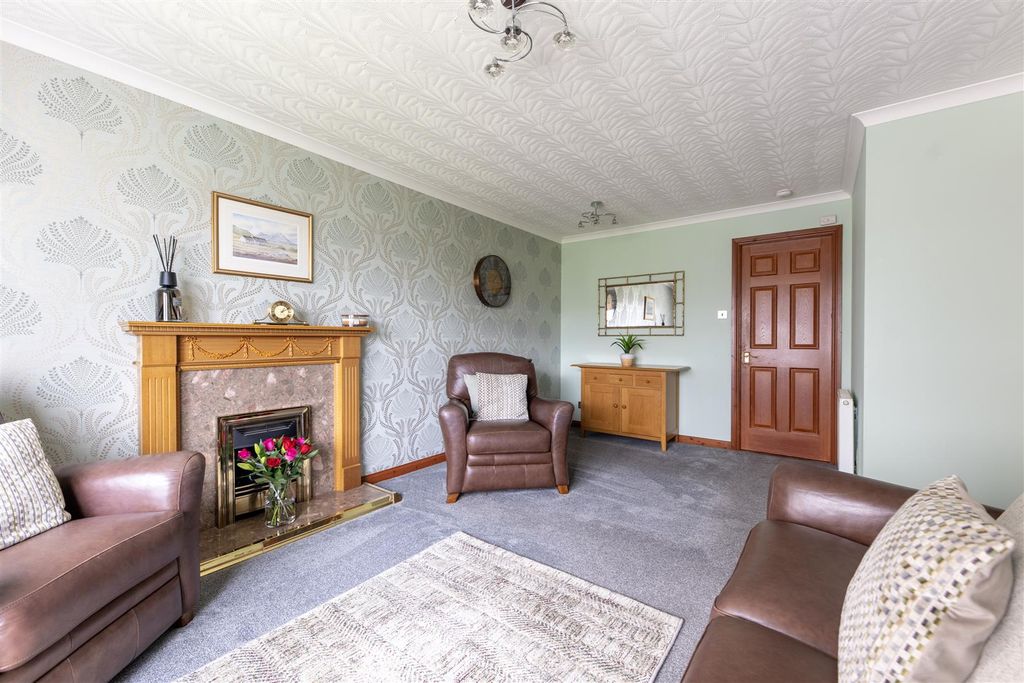 Property photo 3 of 12 Towerhill Avenue0007.Jpg