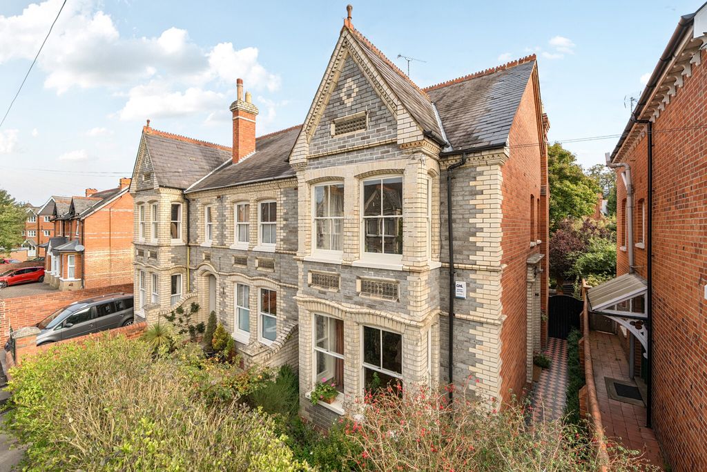 Property photo 1 of 27 1358700-1-68d27cc...