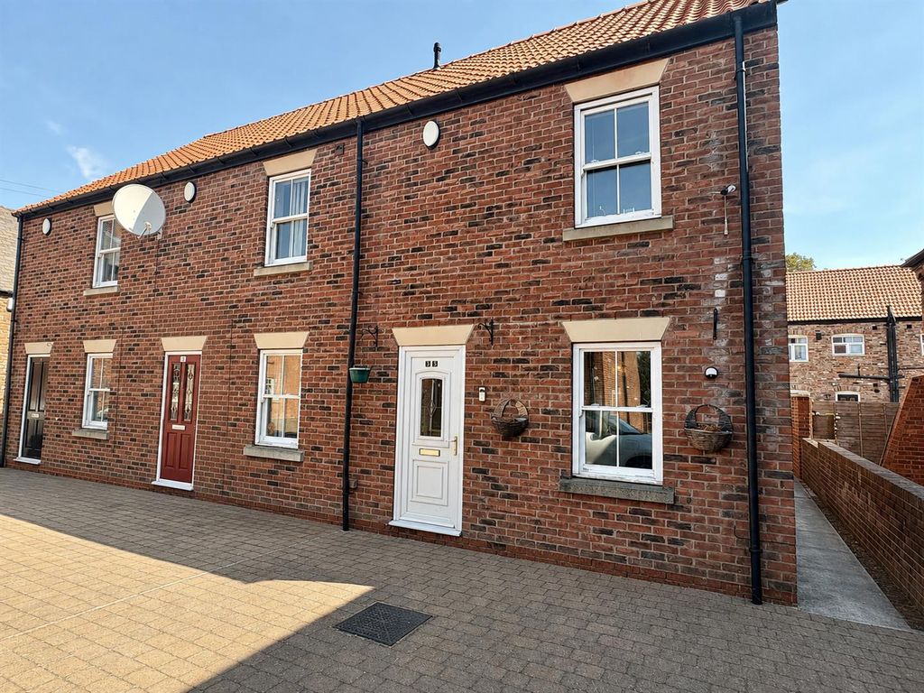 Property photo 1 of 8 1