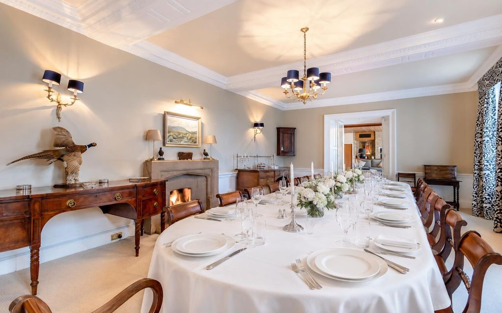 Property photo 3 of 47 Formal Dining Room.Png