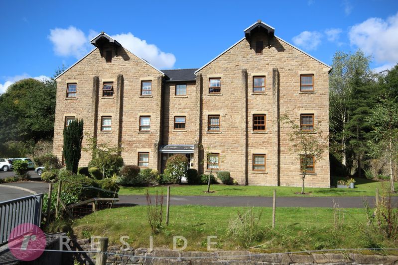 Property photo 1 of 7 Apartment Building