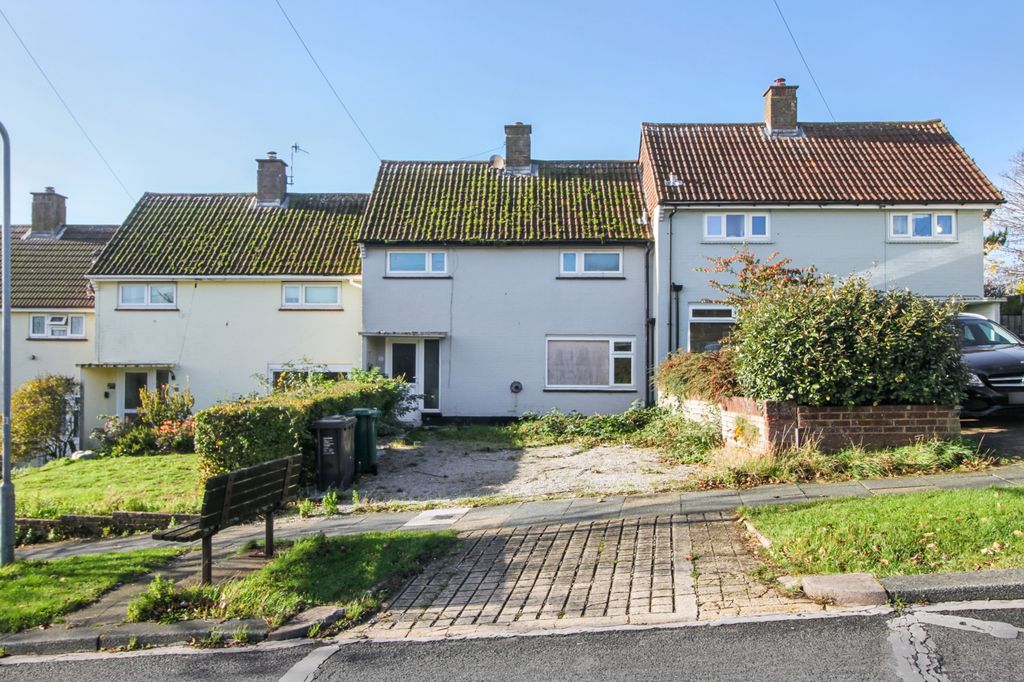 Property photo 1 of 25 17 Shipley Road, Woodingdean, Brighton, Bn2 6Ta