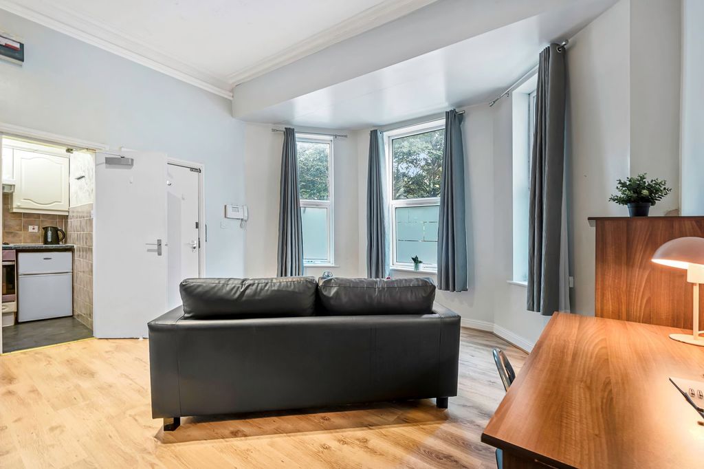 Property photo 2 of 5 Property Photo